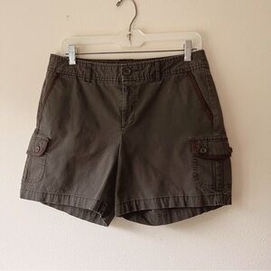 Vintage Y2K Dockers chino dark brown khaki cargo shorts size 8